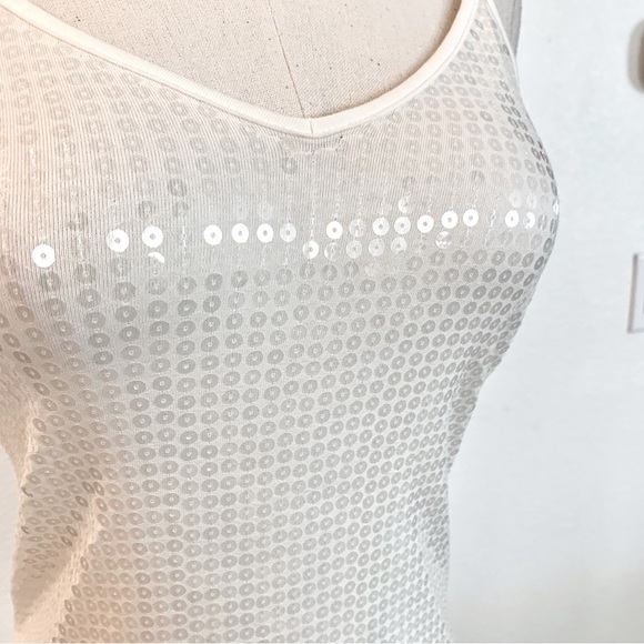 Express White Sequin Strappy V-Neck Cami - Picture 2 of 12